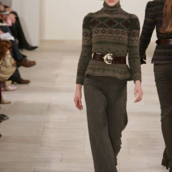 *Vintage Fall 2006 Runway Collection Brown Alligator Brass Buckle Contour Belt main image 9